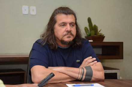 Esquema milionário no SAAE: ex-prefeito Daniel do Açaí e empresários são acusados de fraude em contrato de caminhões-pipa