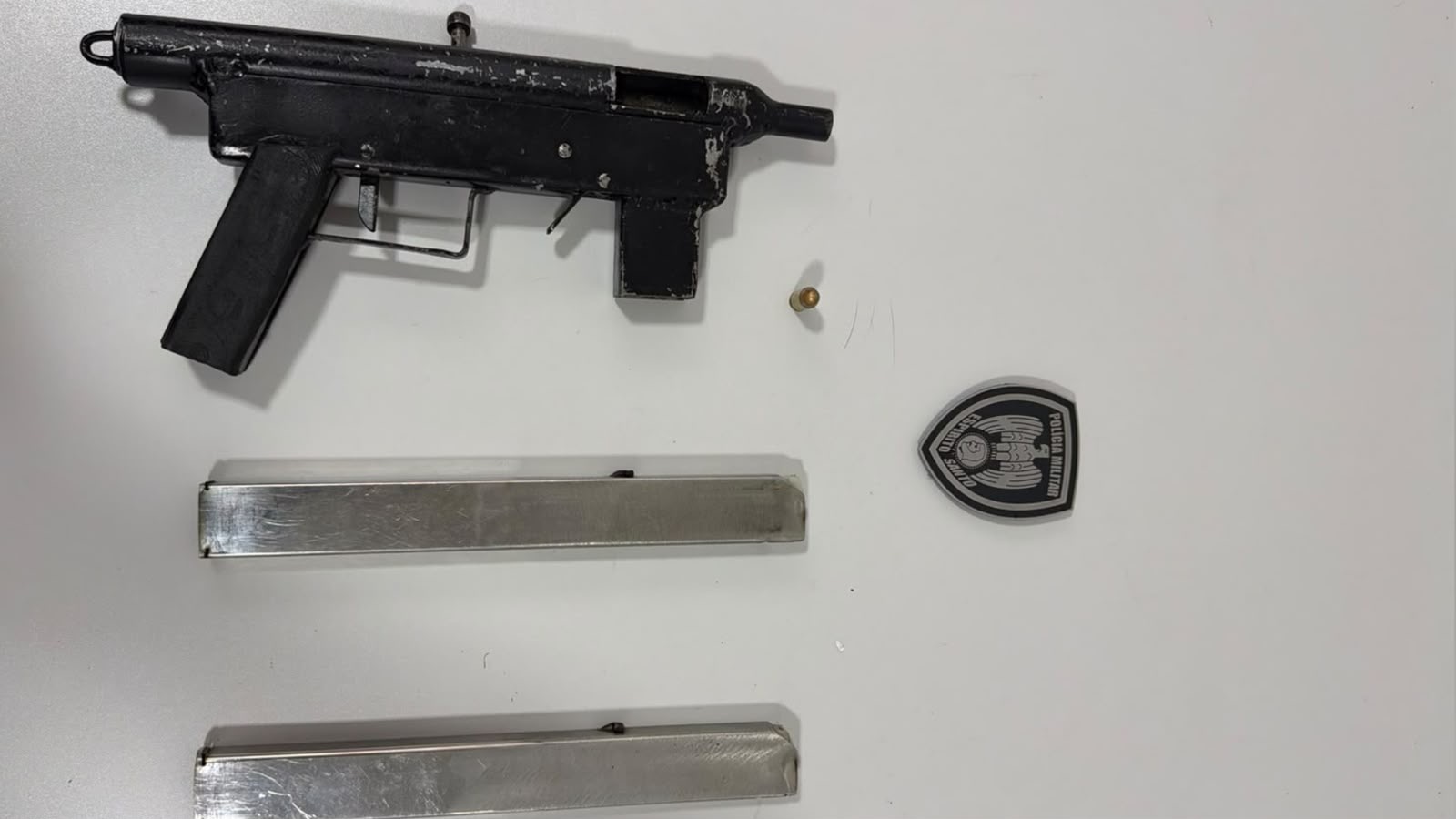 Polícia Militar apreende submetralhadora artesanal no bairro Bonsucesso, em São Mateus